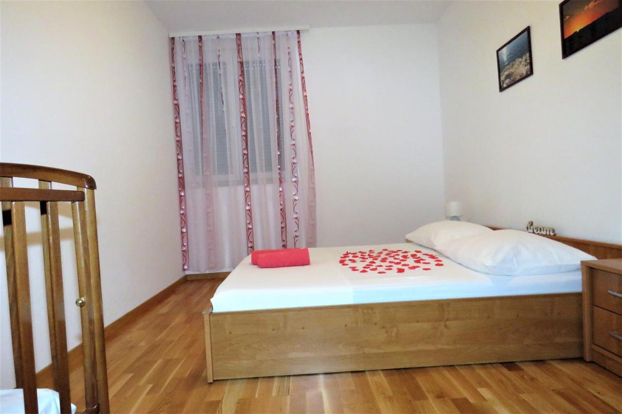 Apartment West Makarska Eksteriør billede